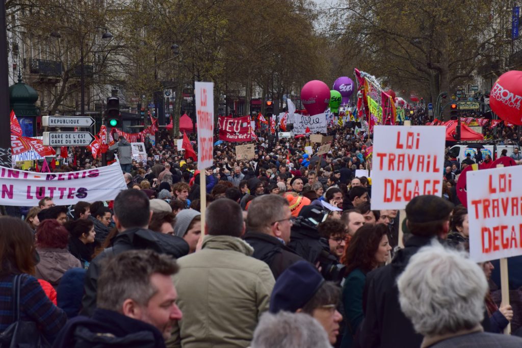Manifestation et grêve en France contre la loi travail